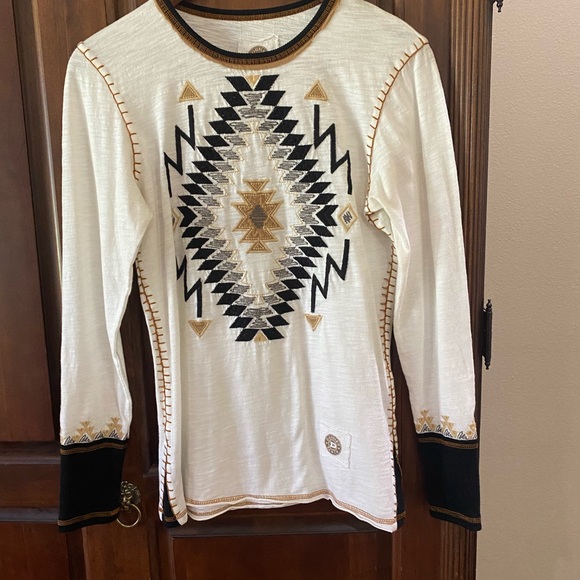 Double D Ranch White and Black Long Sleeve Top - Picture 1 of 7